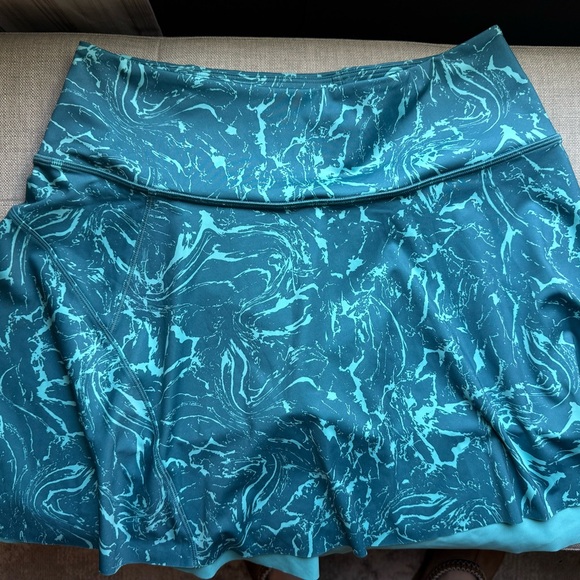 Athleta Ace 15.5” Tennis Skorts - Picture 3 of 5